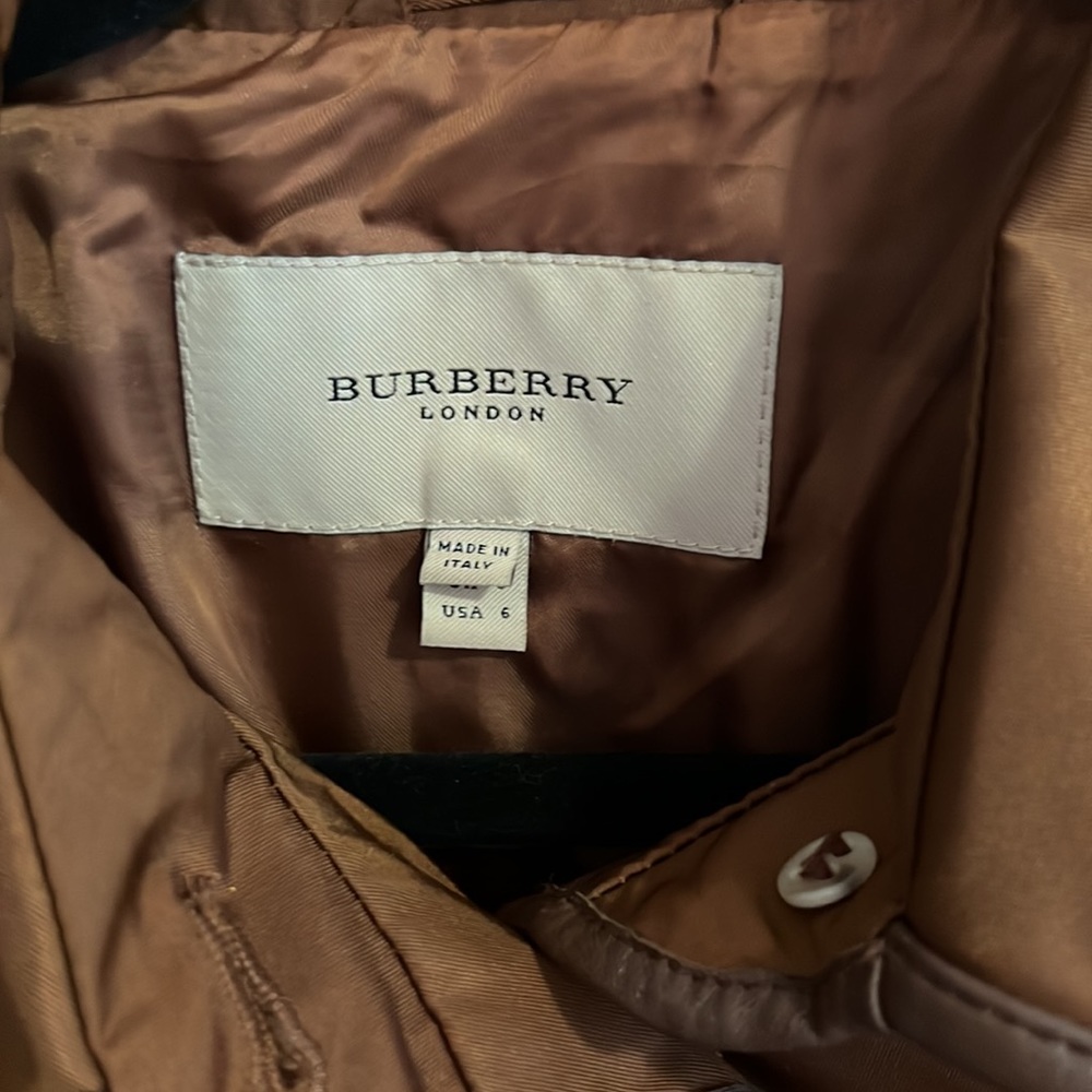 Authentic Burberry Jacket Size 6 - image 2